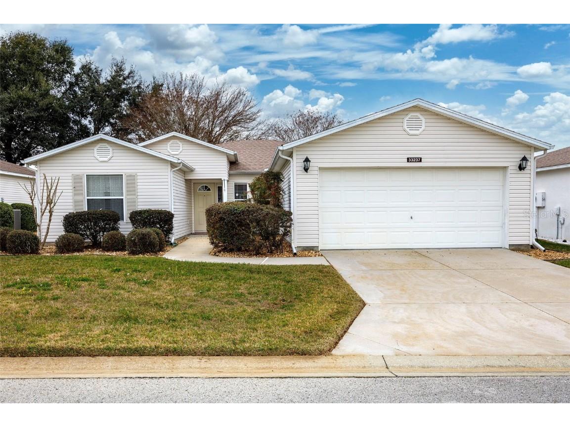 33237 Grand Cypress Way Leesburg FL 34748 G5077139 image1