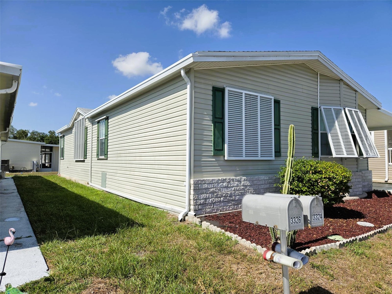 3324 Overcup Oak Terrace Sarasota FL 34237 A4698245 image2