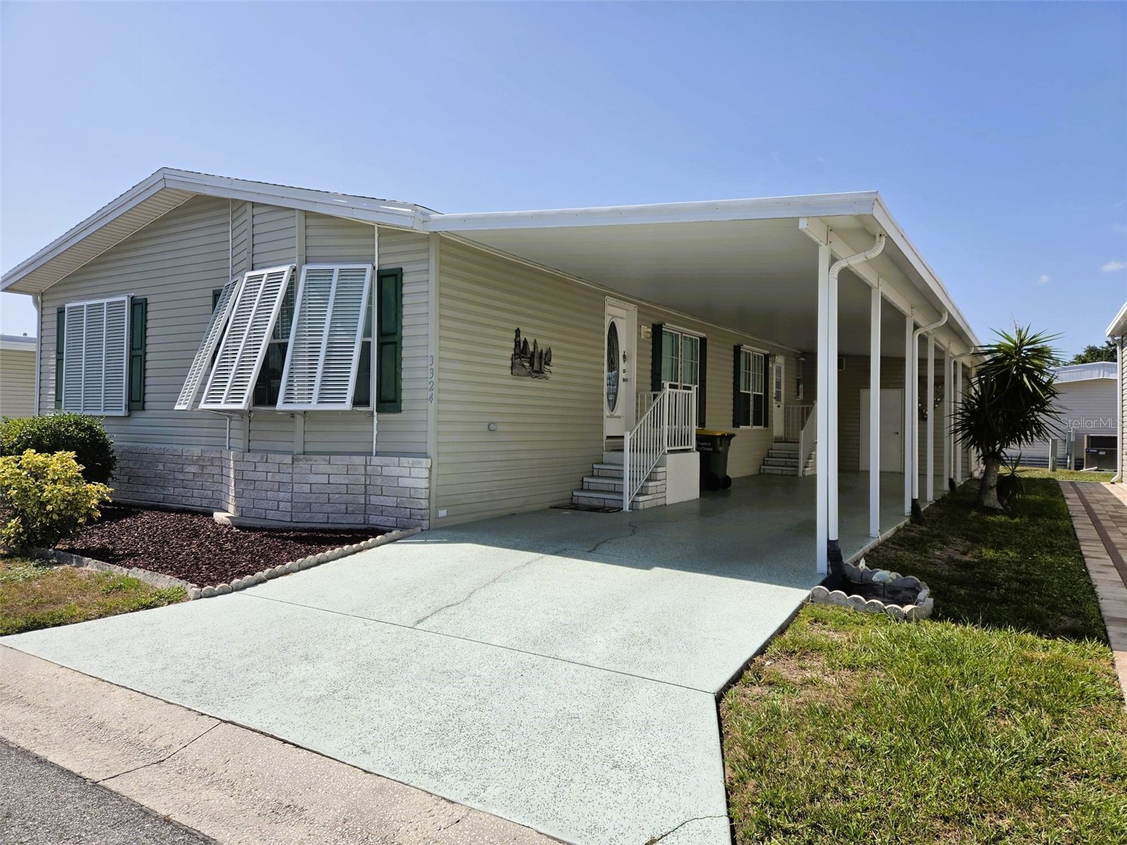3324 Overcup Oak Terrace Sarasota FL 34237 A4698245 image3