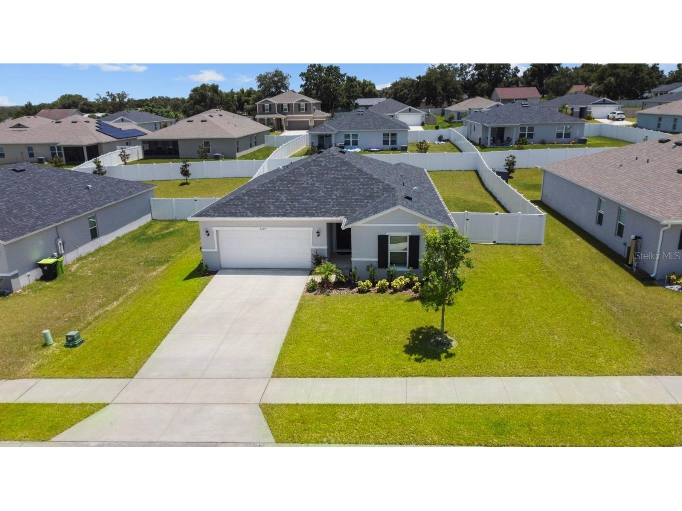 3324 Pink Oleander Avenue Mascotte FL 34753 O6323214 image1