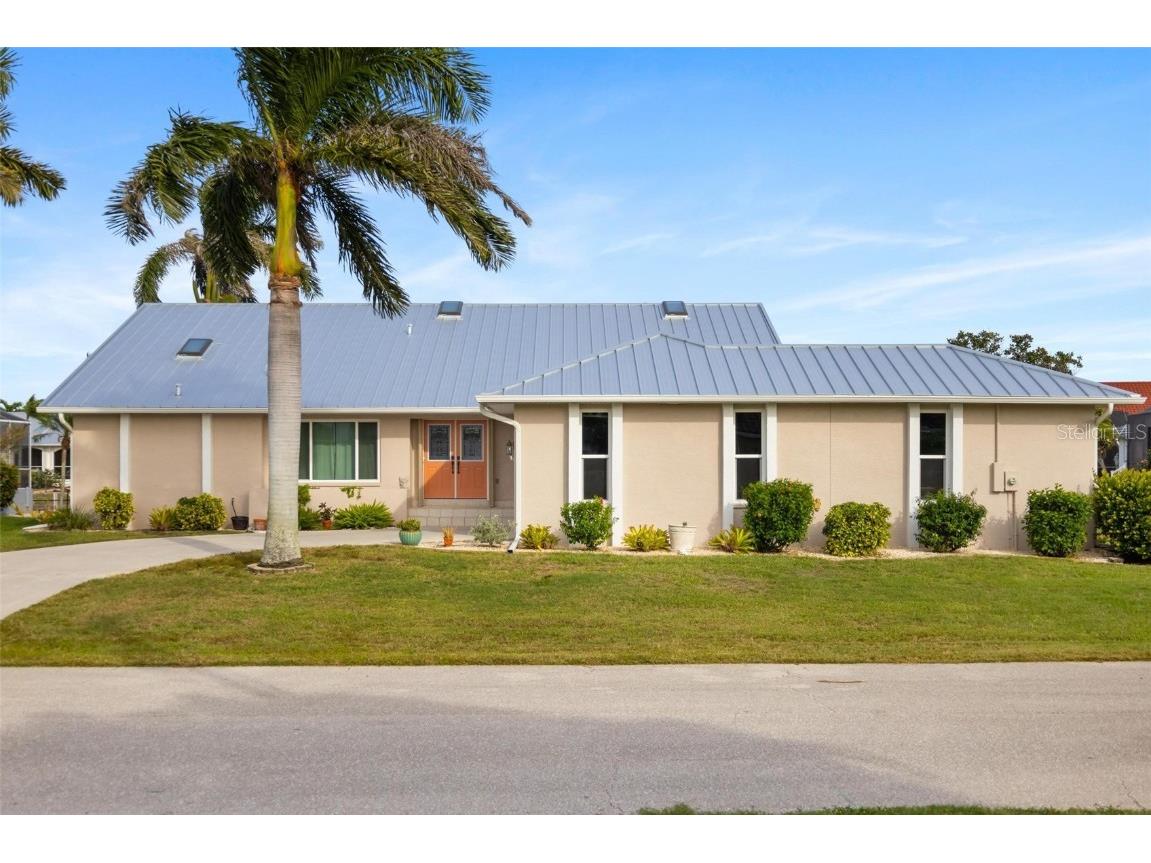 3324 Trinidad Court Punta Gorda FL 33950 C7517168 image1