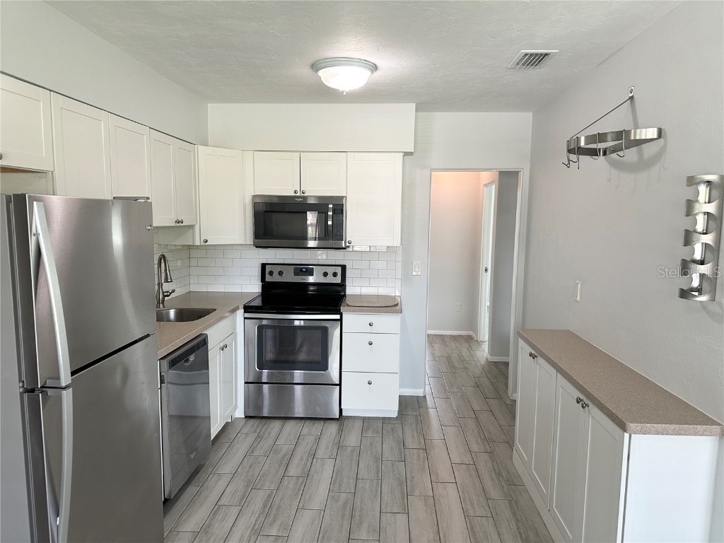 3325 2nd Avenue W Bradenton FL 34205 A4665917 image4