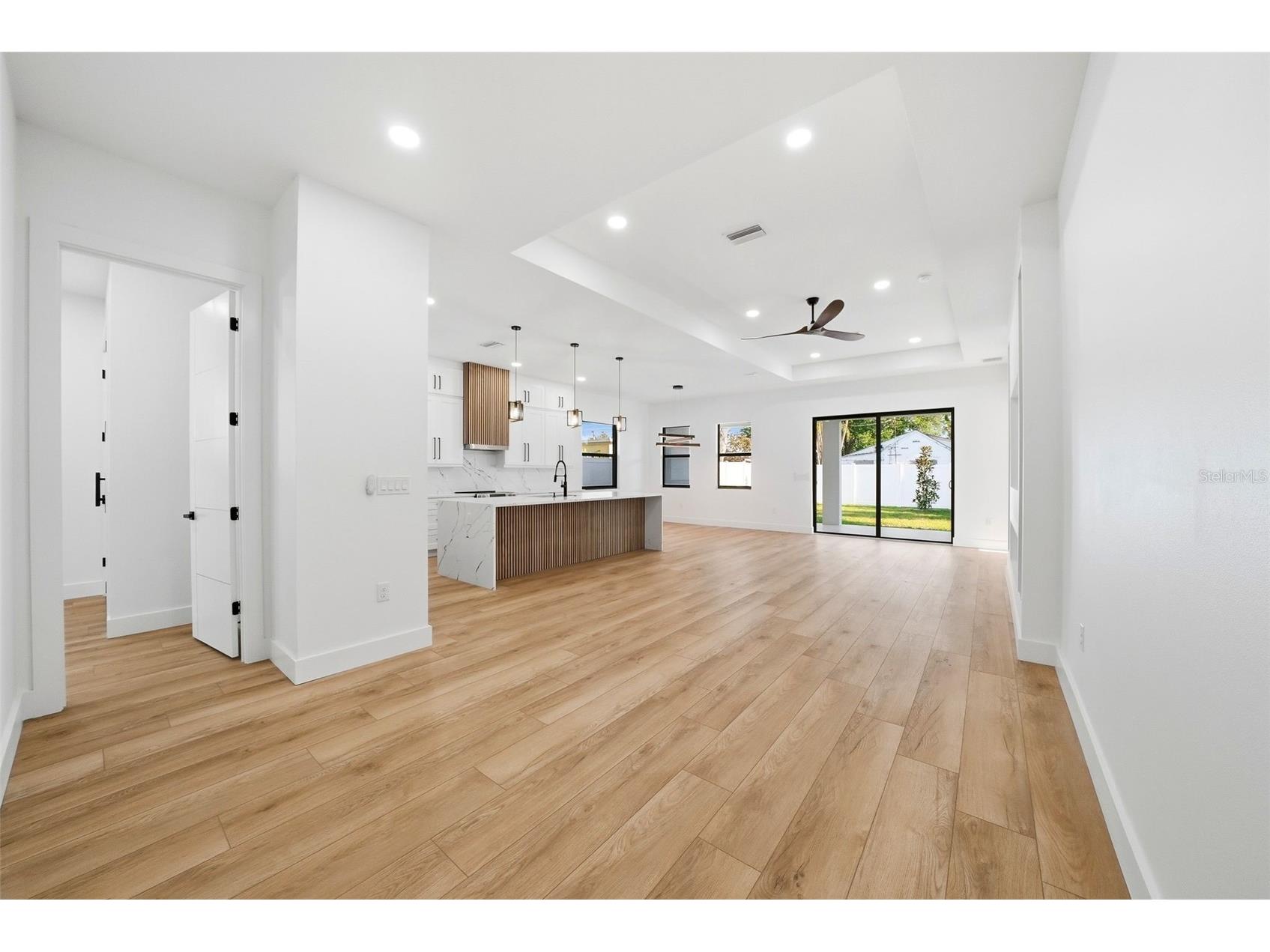 3325 55 Avenue N Saint Petersburg FL 33714 TB8501112 image11