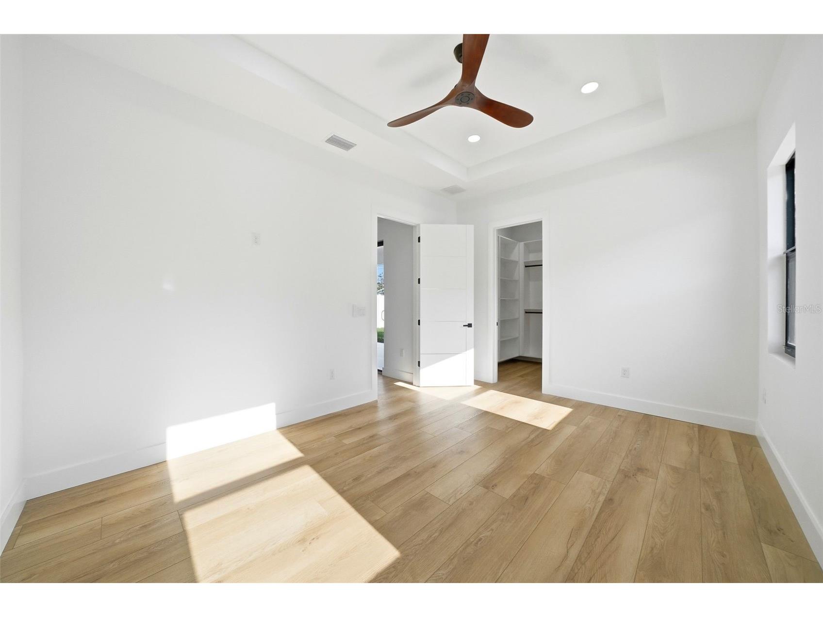 3325 55 Avenue N Saint Petersburg FL 33714 TB8501112 image27