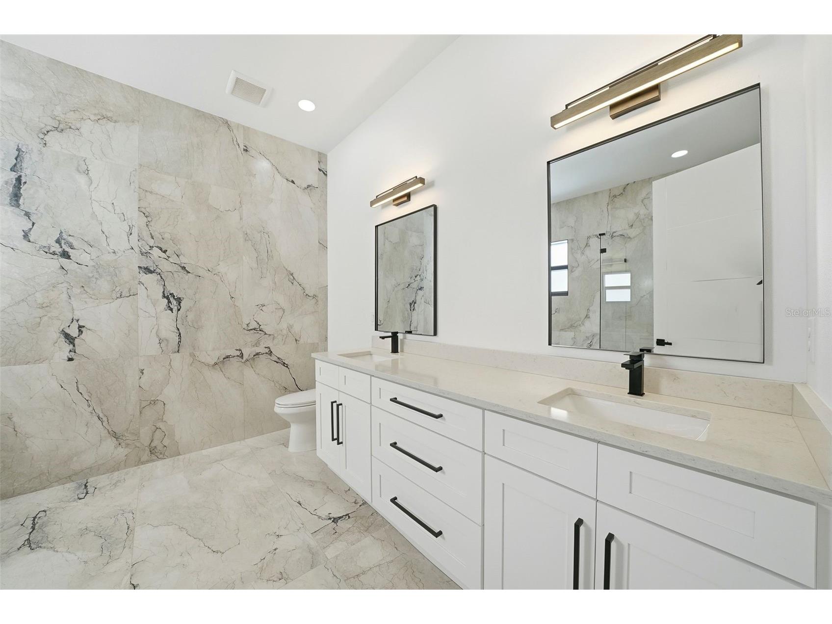 3325 55 Avenue N Saint Petersburg FL 33714 TB8501112 image30