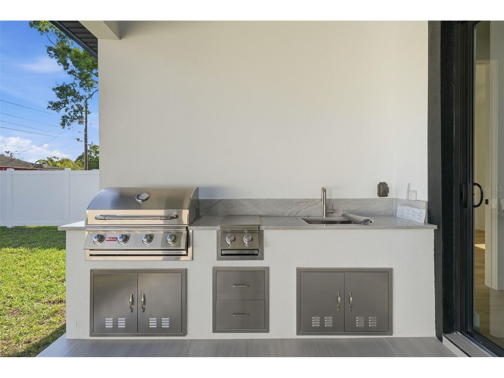 3325 55 Avenue N Saint Petersburg FL 33714 TB8501112 image44