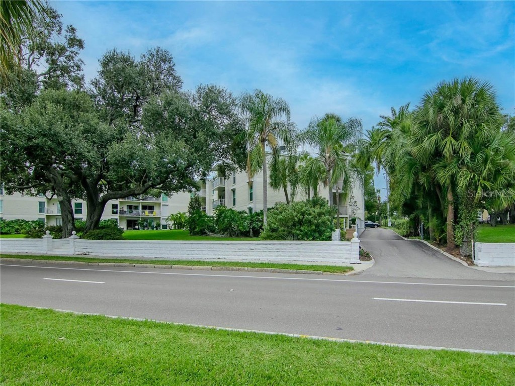 3325 Bayshore Boulevard #B15 Tampa FL 33629 T3524592 image1
