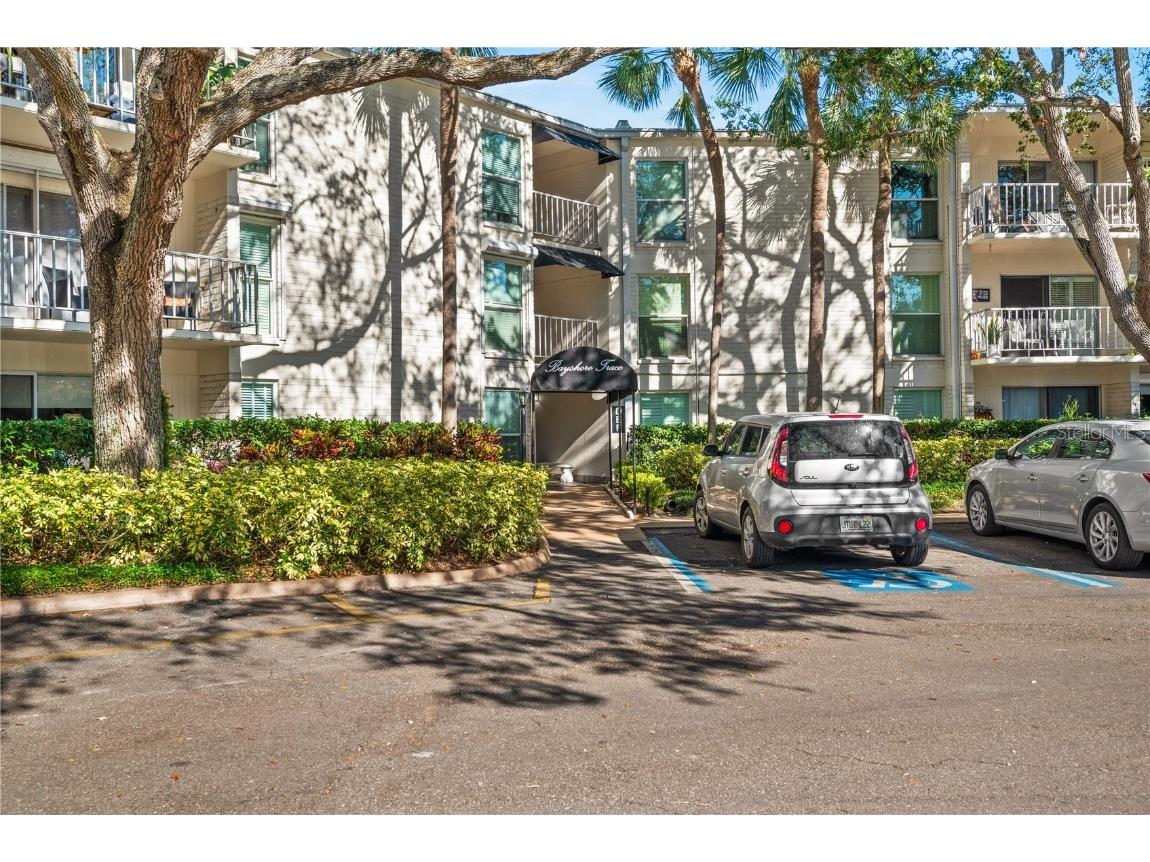 3325 Bayshore Boulevard #D21 Tampa FL 33629 TB8325833 image1