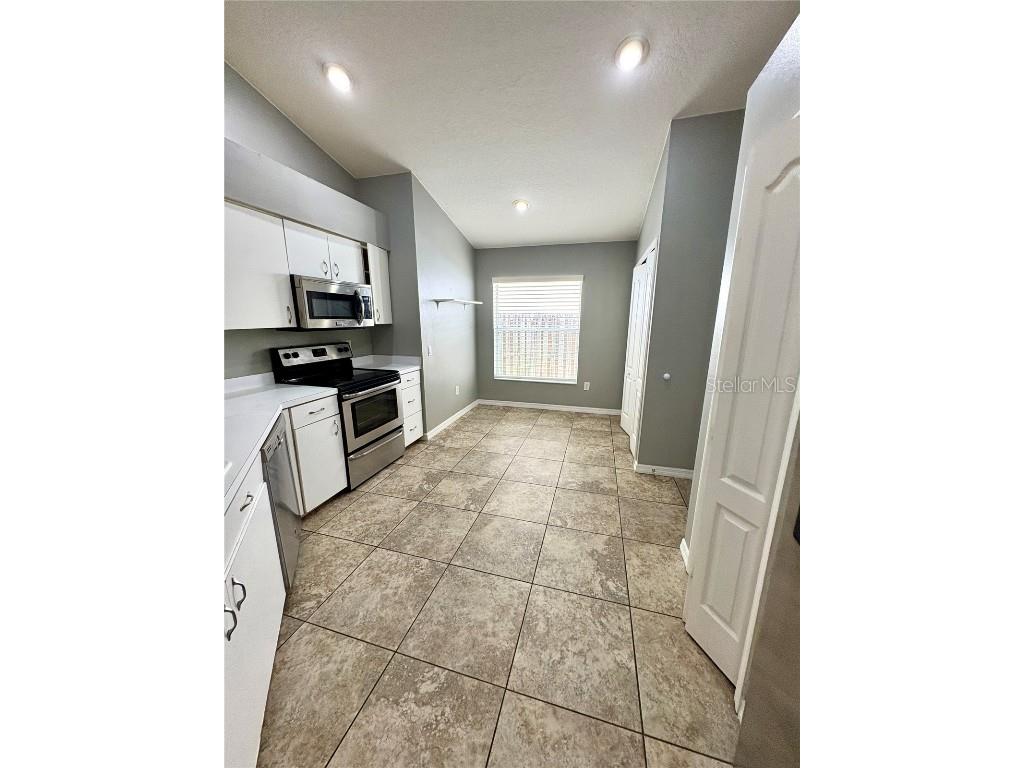 3325 Manor Cove Circle Riverview FL 33578 TB8434275 image7