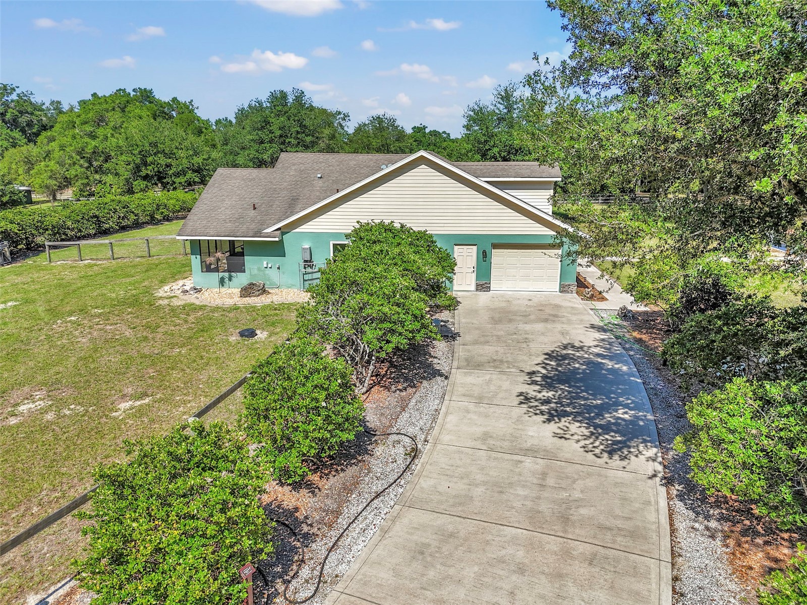 3325 S Hwy 314a Ocklawaha FL 32179 OM724052 image24