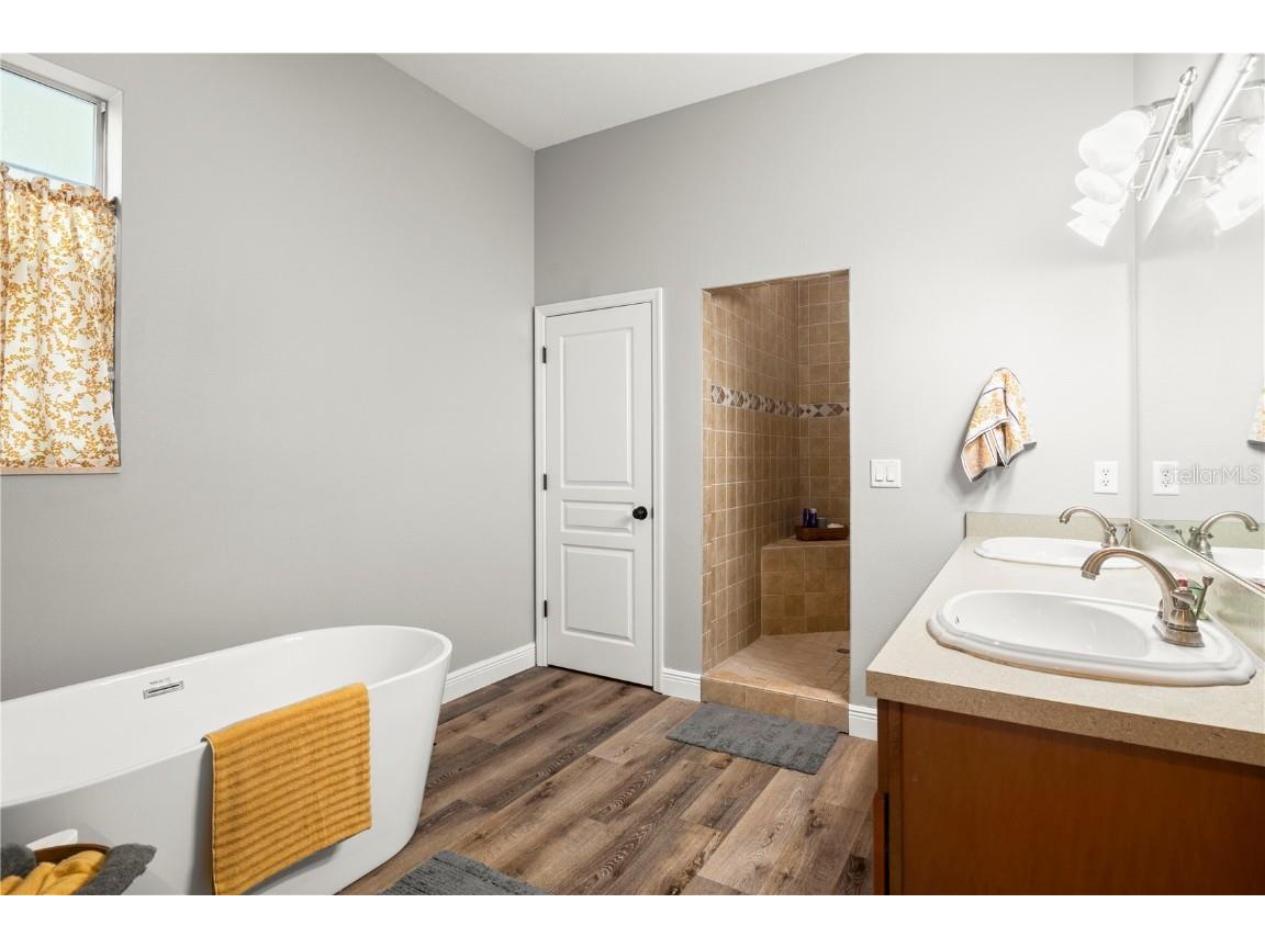 33276 Westwood Drive Dade City FL 33523 TB8414886 image18