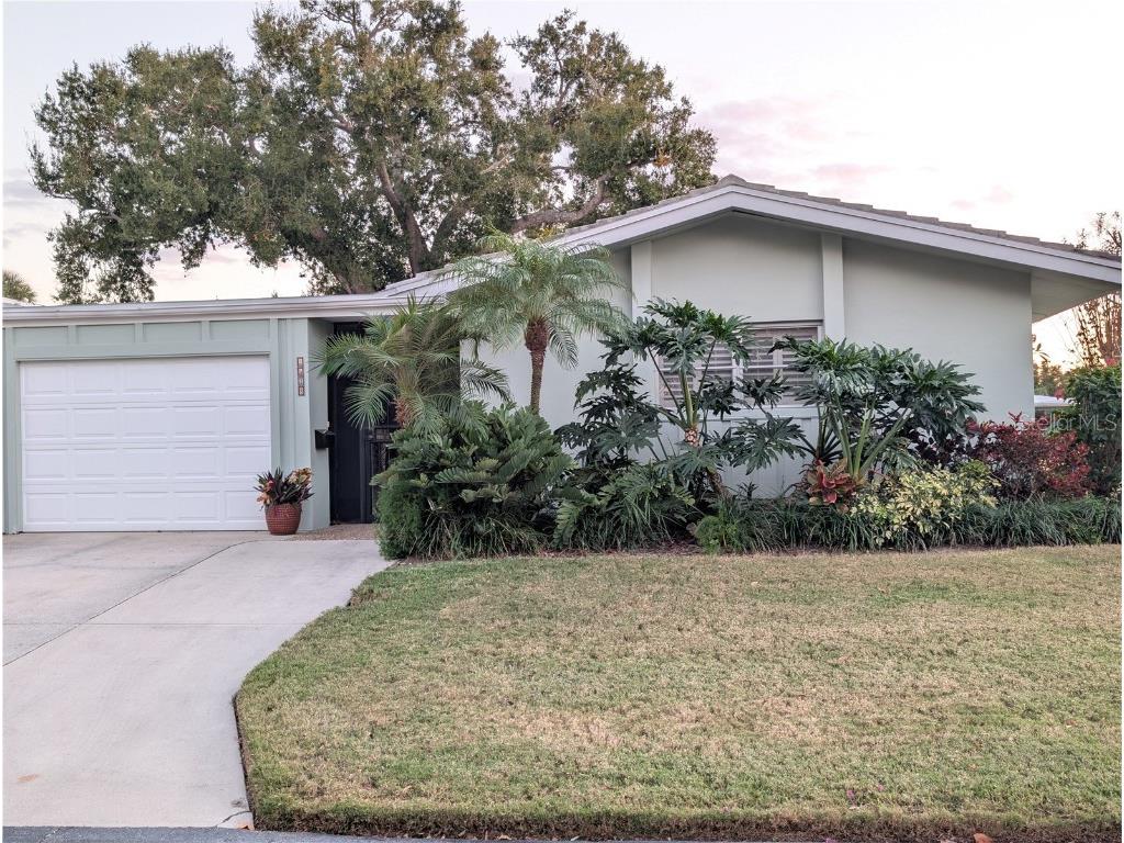 3328 Dartmouth Lane #1012 Sarasota FL 34239 A4645648 image1