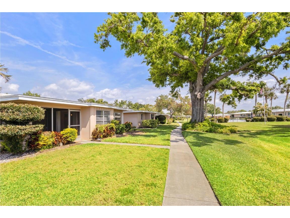 3328 Dartmouth Lane #1012 Sarasota FL 34239 A4645648 image35