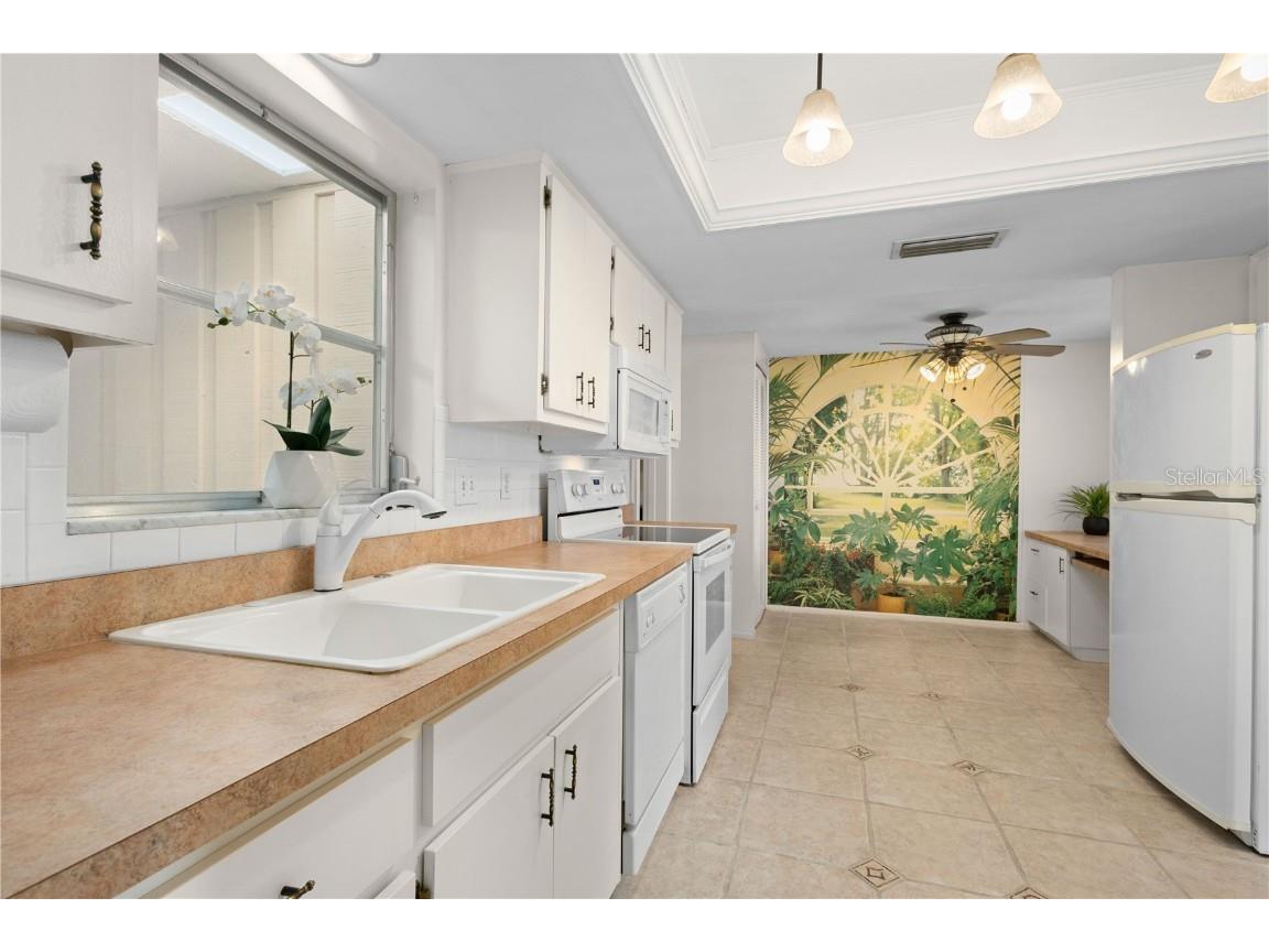 3328 Dartmouth Lane #1012 Sarasota FL 34239 A4645648 image5