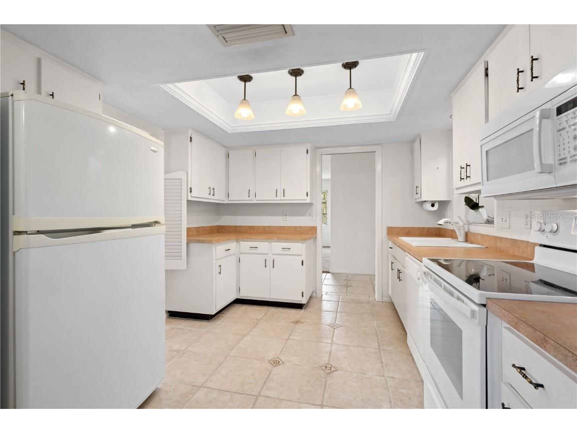 3328 Dartmouth Lane #1012 Sarasota FL 34239 A4645648 image6