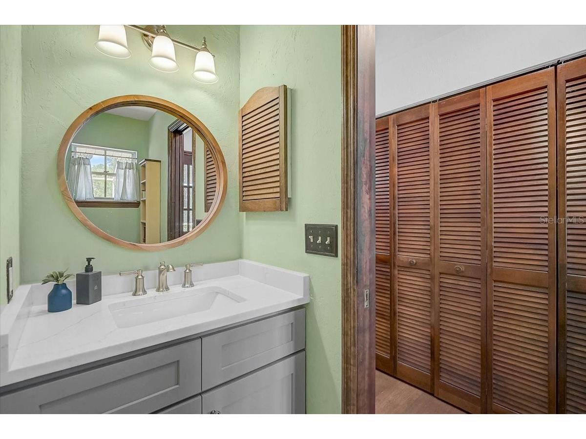 3328 Tobero Lane Sarasota FL 34235 A4691639 image28