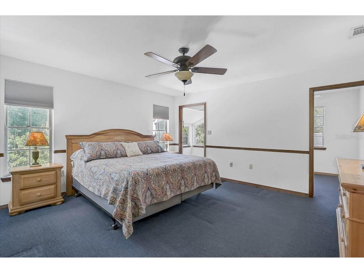 3328 Tobero Lane Sarasota FL 34235 A4691639 image43