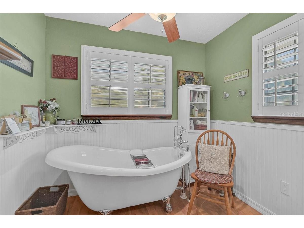3328 Tobero Lane Sarasota FL 34235 A4691639 image46