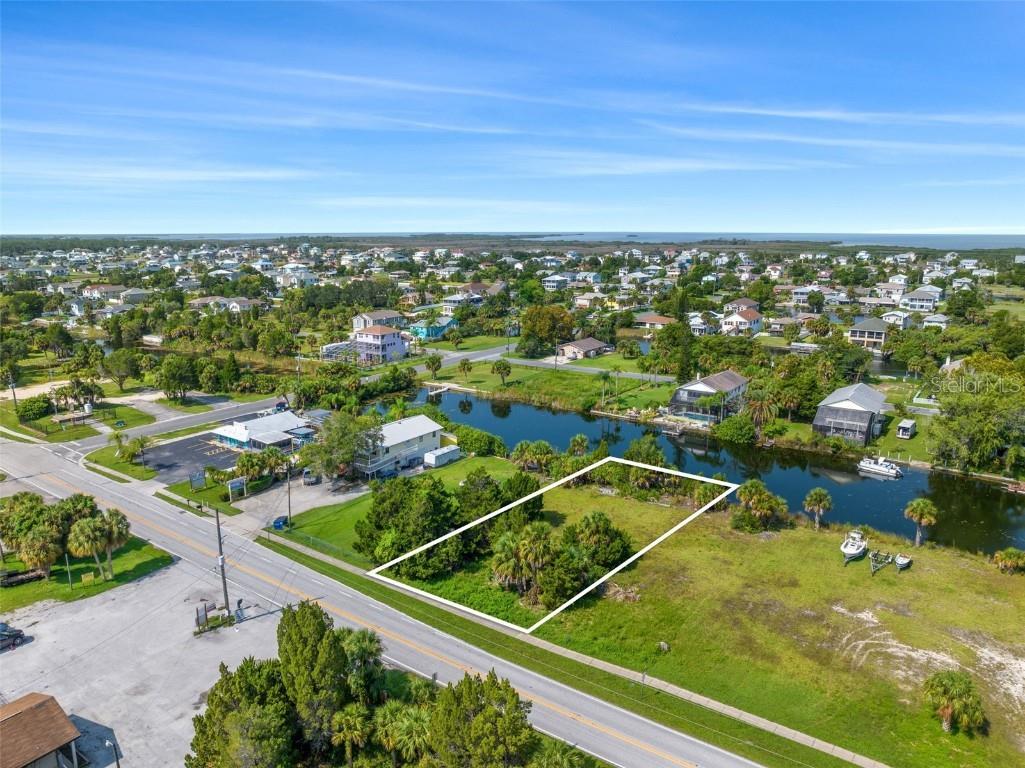 3329 Shoal Line Boulevard Hernando Beach FL 34607 W7857579 image2