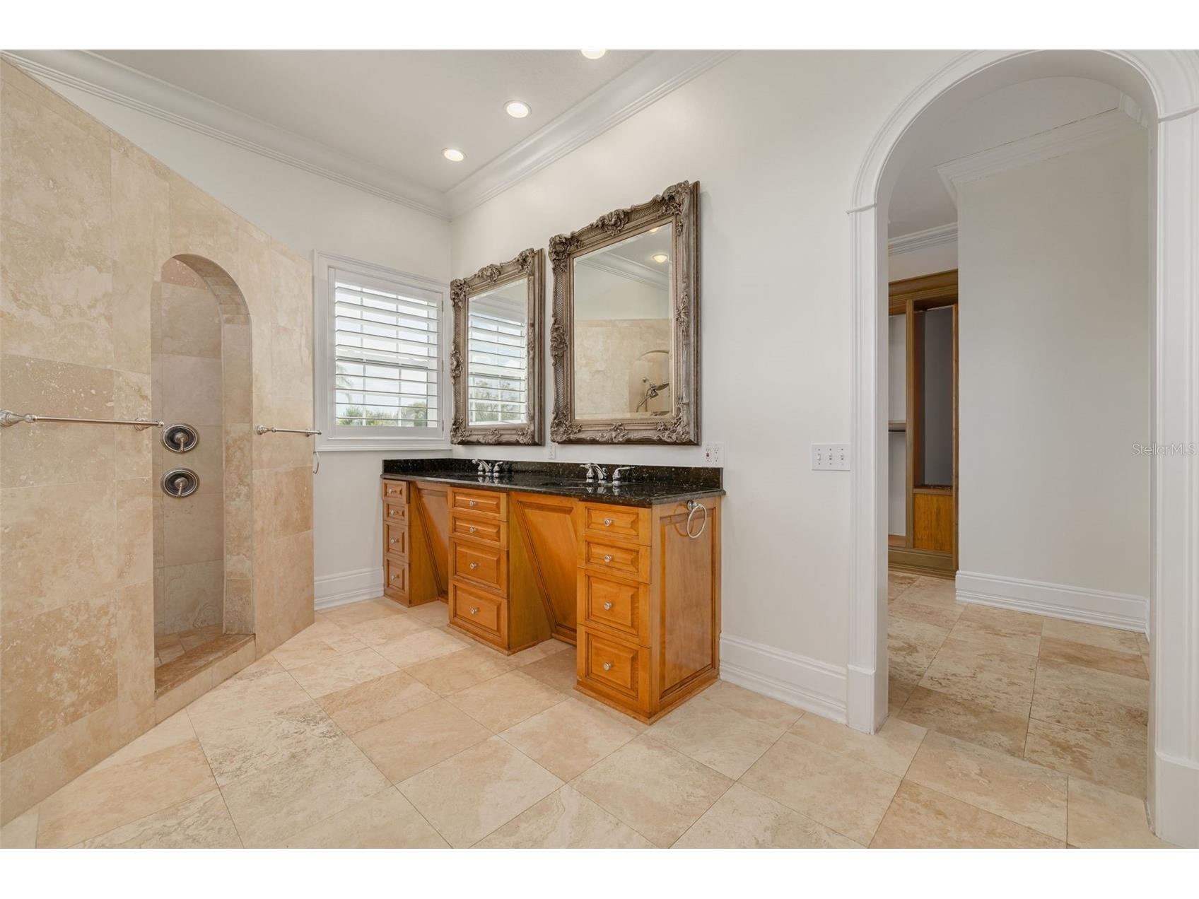 333 30th Avenue N Saint Petersburg FL 33704 TB8484587 image20