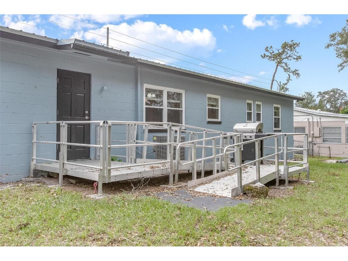 333 Beresford Avenue Deland FL 32724 V4938872 image23