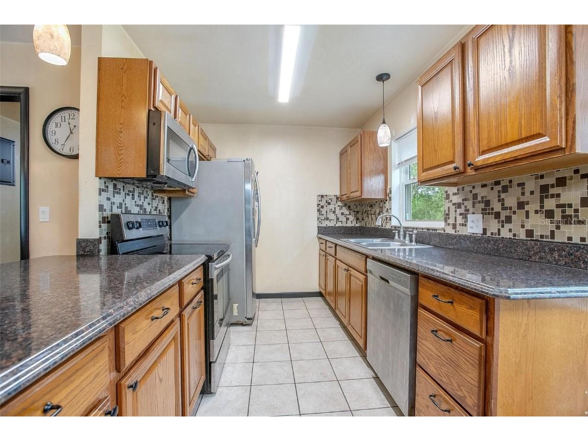 333 Beresford Avenue Deland FL 32724 V4938872 image8