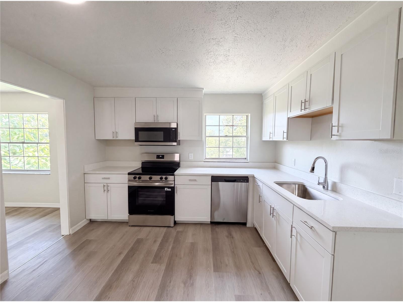 333 E Chelsea Street Deland FL 32724 O6416146 image2