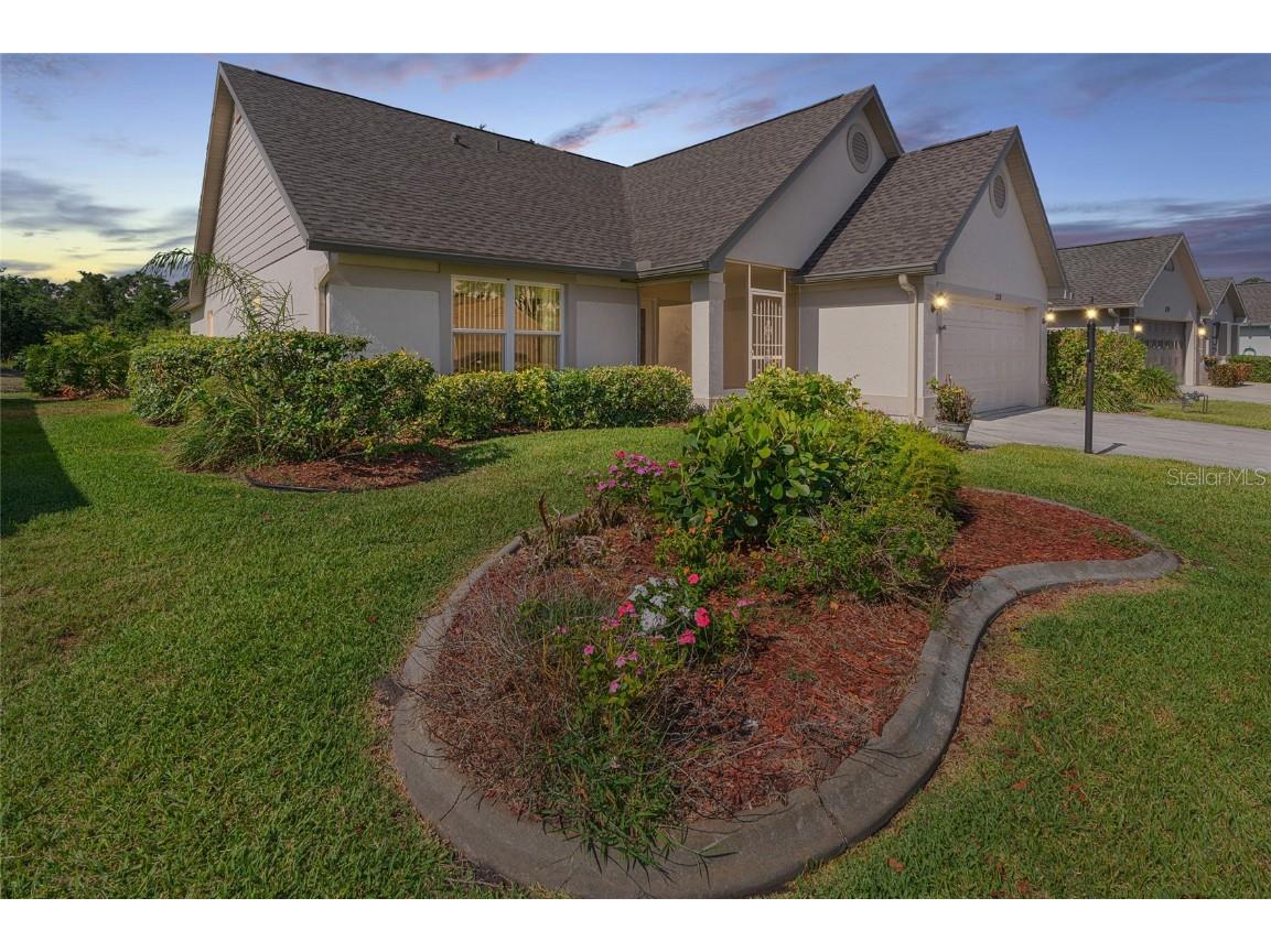 333 Falling Waters Lane #178 Englewood FL 34223 D6136409 image1