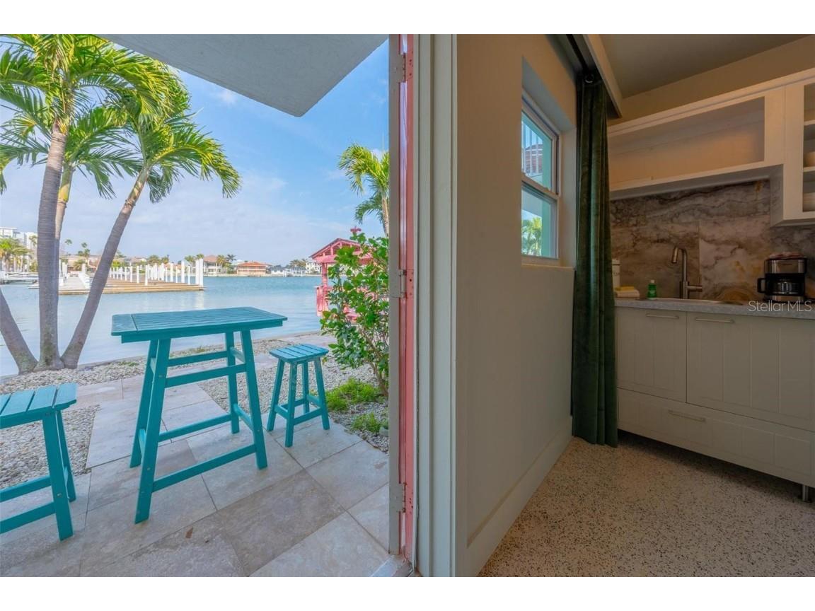 333 Hamden Drive Clearwater Beach FL 33767 TB8363416 image10