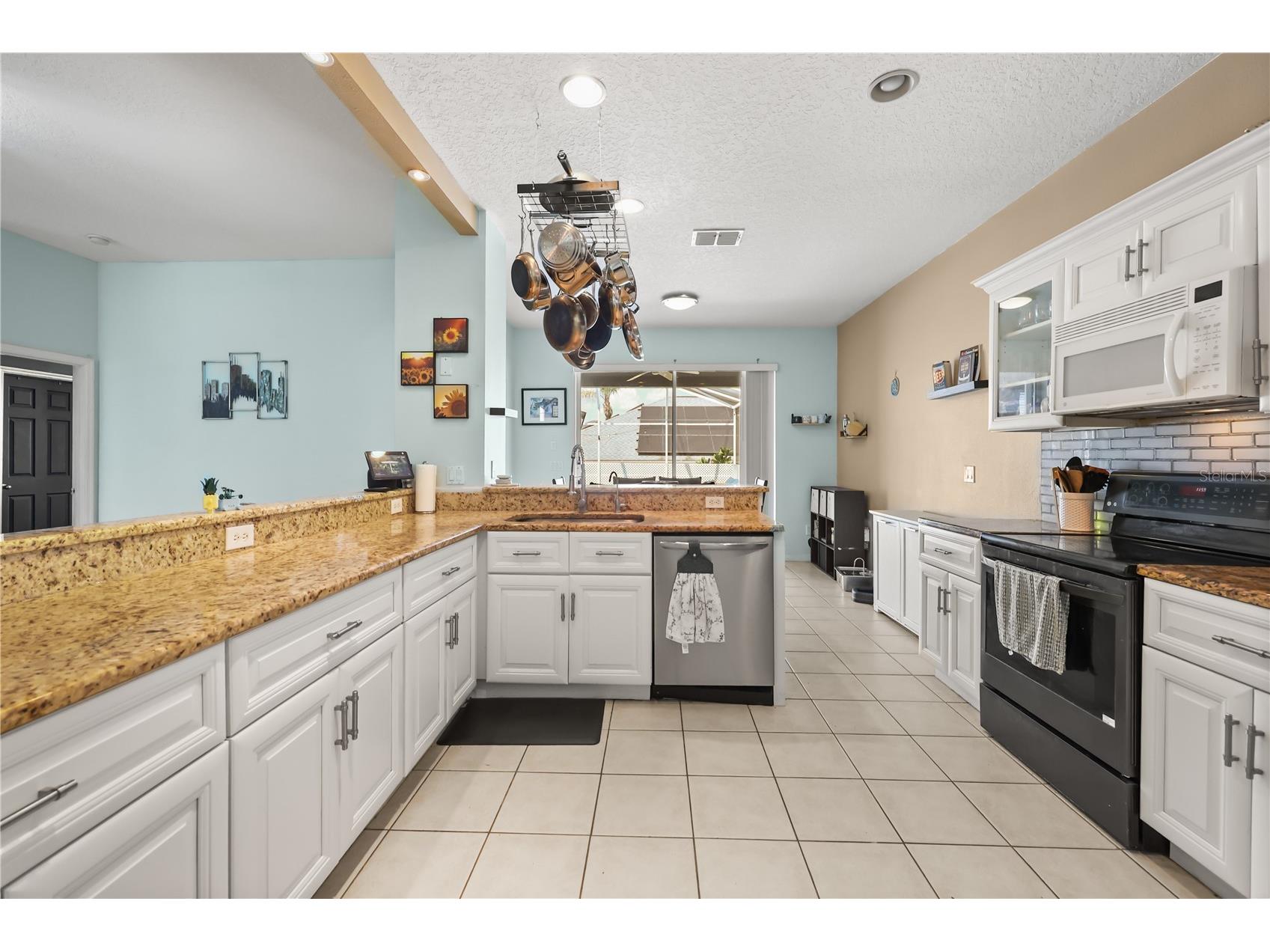 333 Higher Combe Drive Davenport FL 33897 G5111654 image8