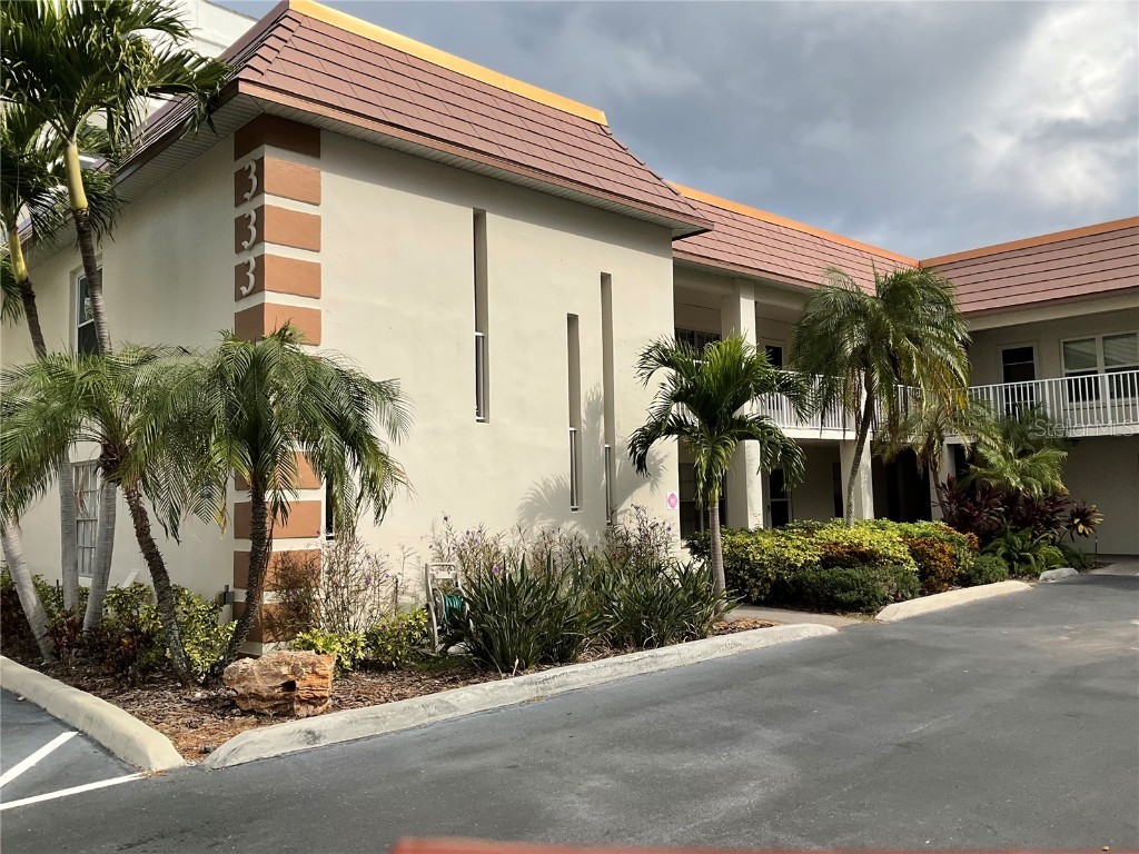 333 Island Way #101 Clearwater FL 33767 U8206626 image1