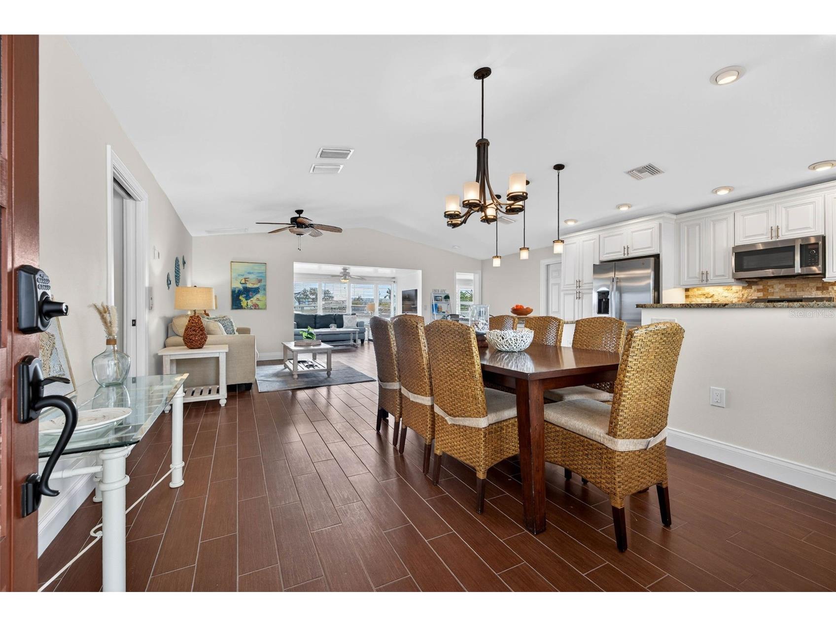 333 La Hacienda Drive Indian Rocks Beach FL 33785 - INTRACOASTAL WATERWAY TB8452637 image12