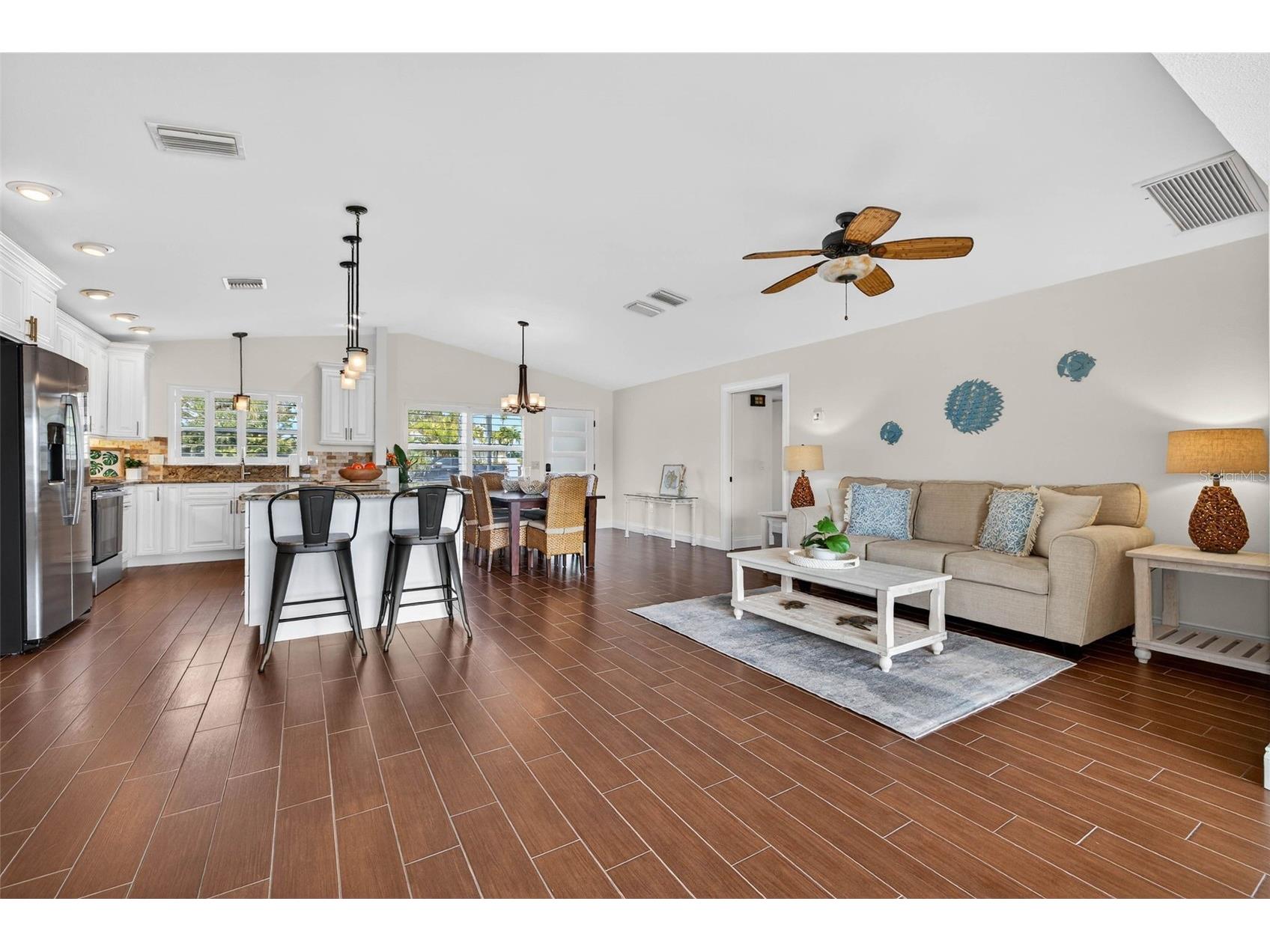 333 La Hacienda Drive Indian Rocks Beach FL 33785 - INTRACOASTAL WATERWAY TB8452637 image17