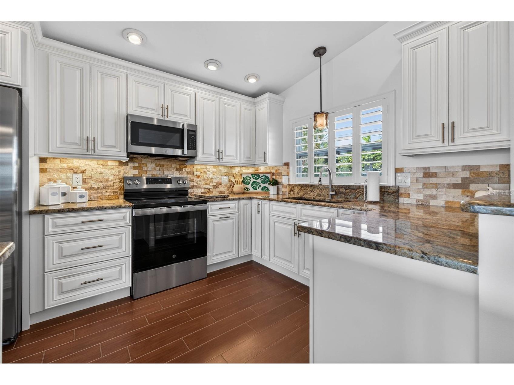333 La Hacienda Drive Indian Rocks Beach FL 33785 - INTRACOASTAL WATERWAY TB8452637 image25