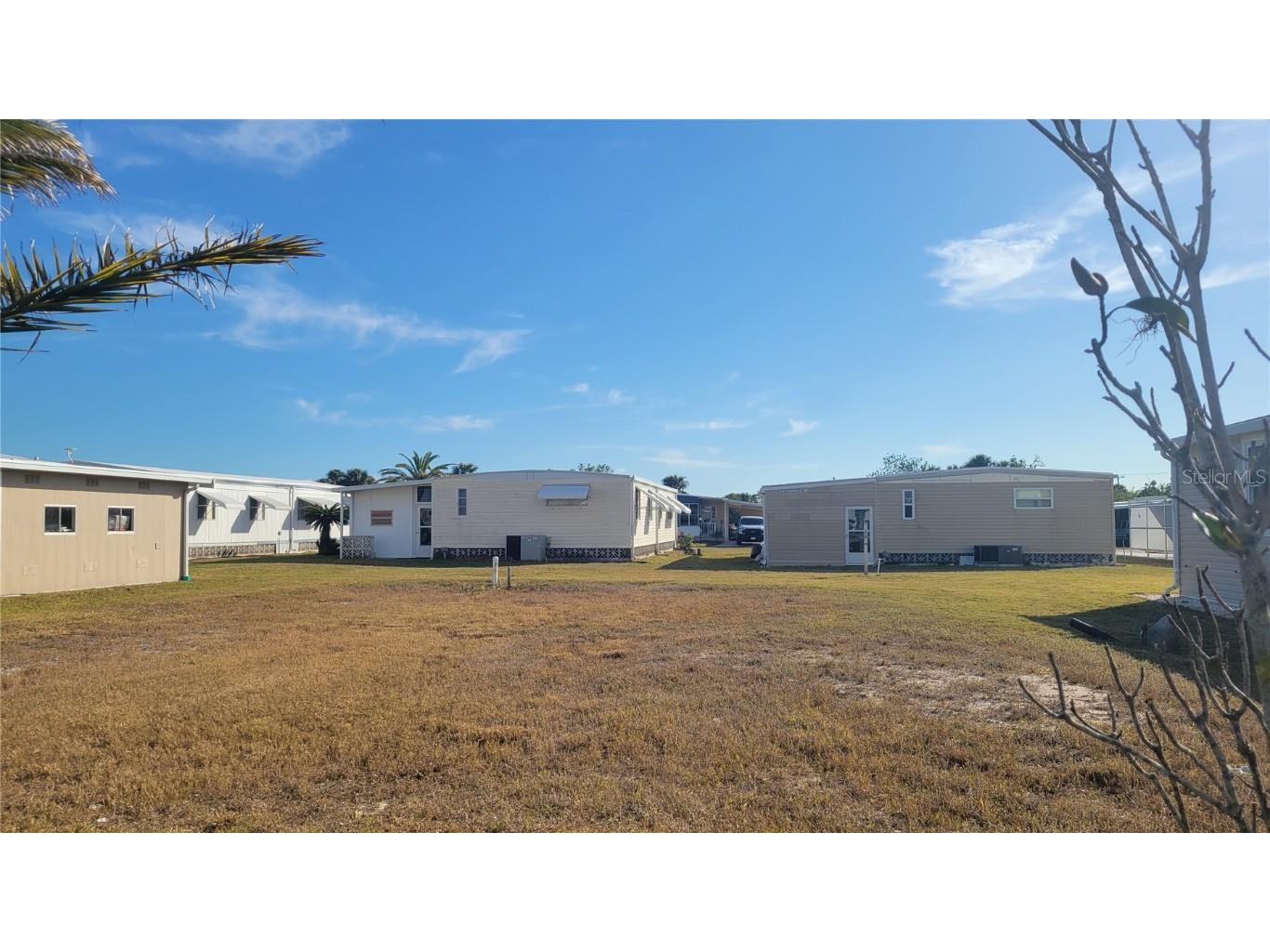 333 La Rosas North Port FL 34287 A4638098 image1