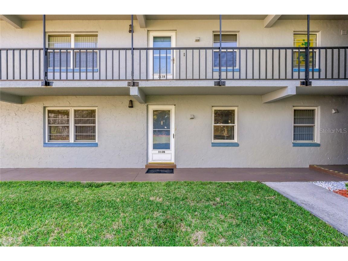 333 Lake Howard Dr Nw #113B Winter Haven FL 33880 P4929631 image1