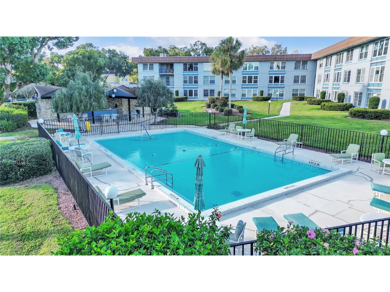 333 Lake Howard Drive NW 104B, Winter Haven, FL, 33880 MLS P4930843