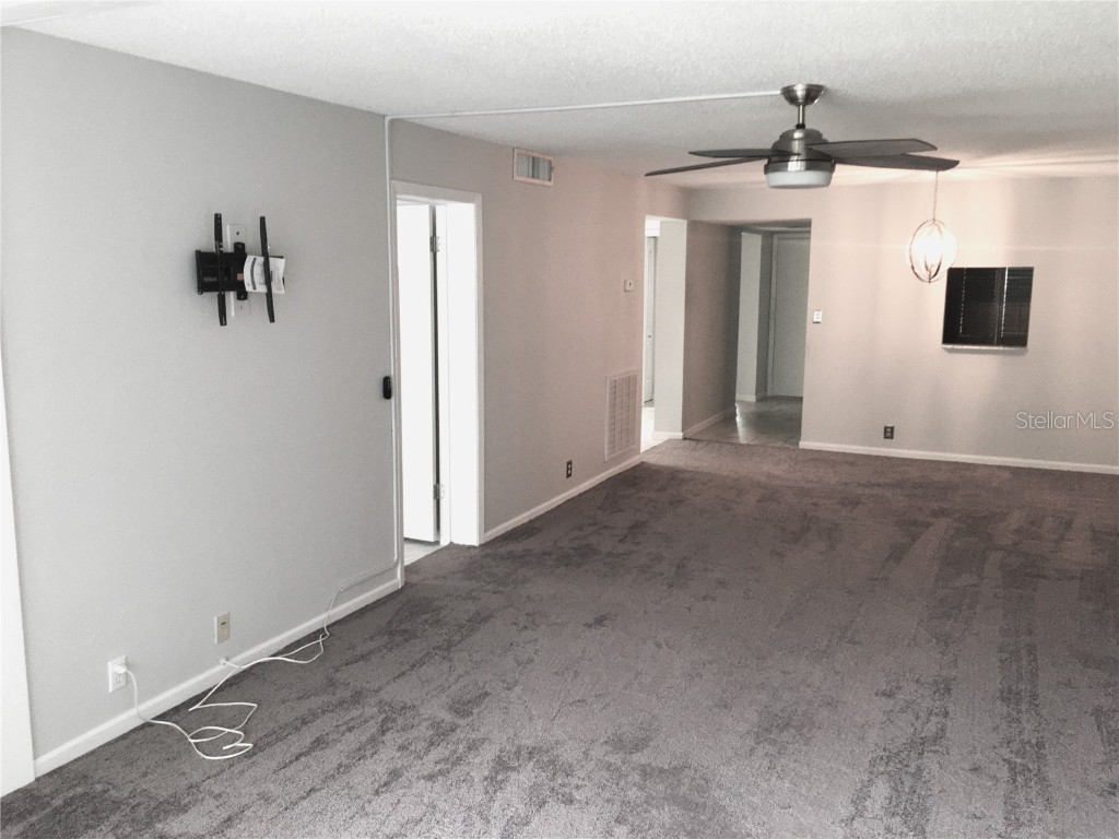 333 Lake Howard Drive NW #204C Winter Haven FL 33880 U8249519 image3