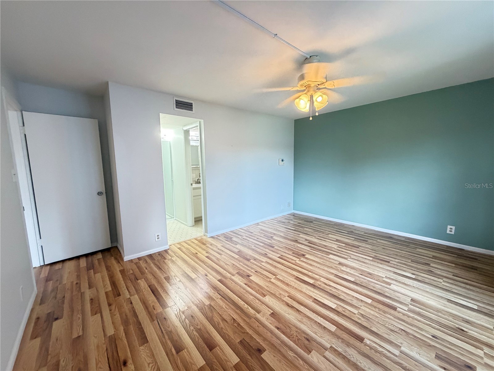 333 Lake Howard Drive NW #211B Winter Haven FL 33880 L4963297 image11