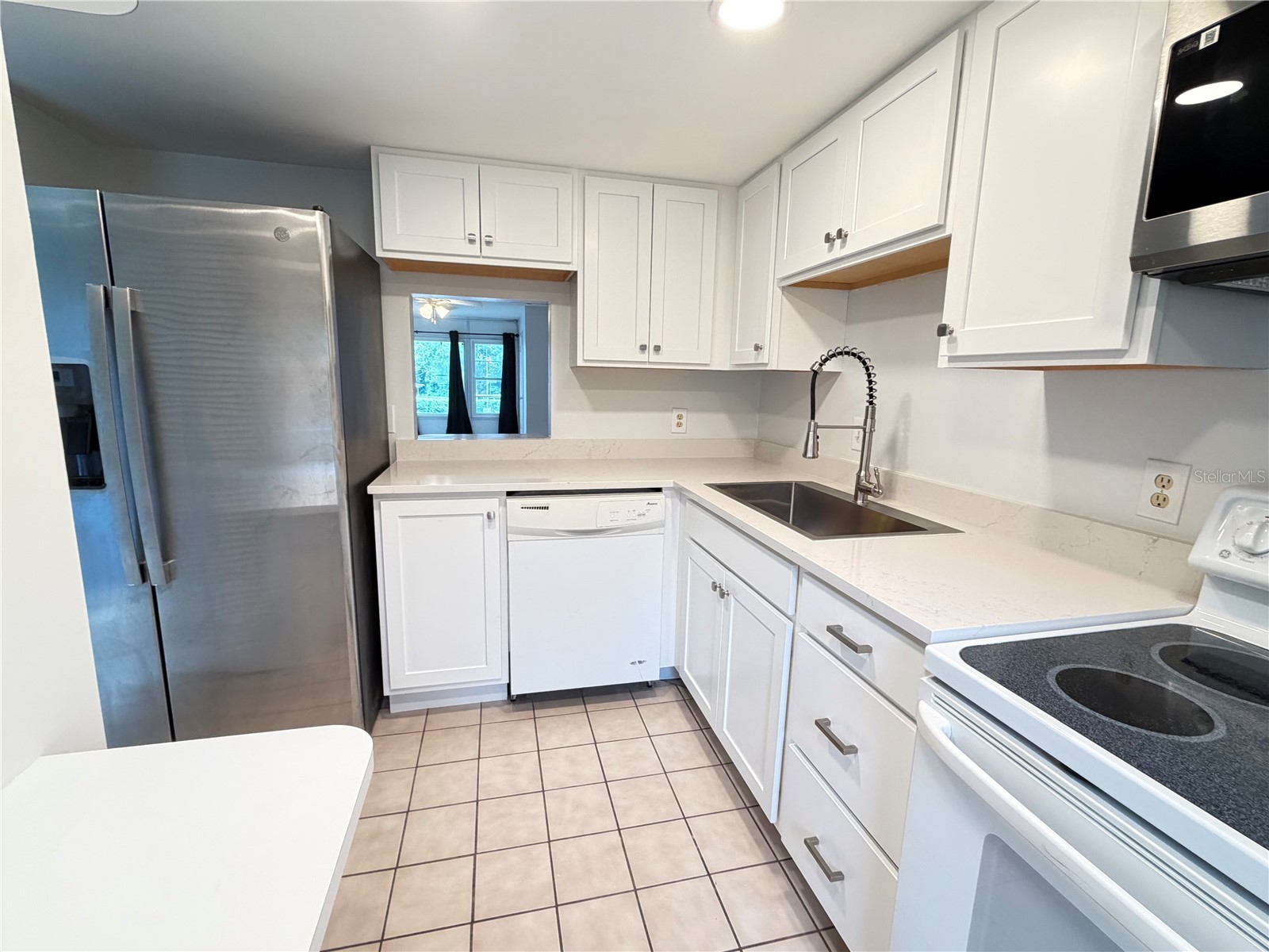 333 Lake Howard Drive NW #211B Winter Haven FL 33880 L4963297 image4