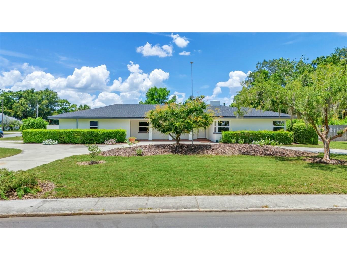 333 Lake Otis Drive SE Winter Haven FL 33880 P4934662 image1