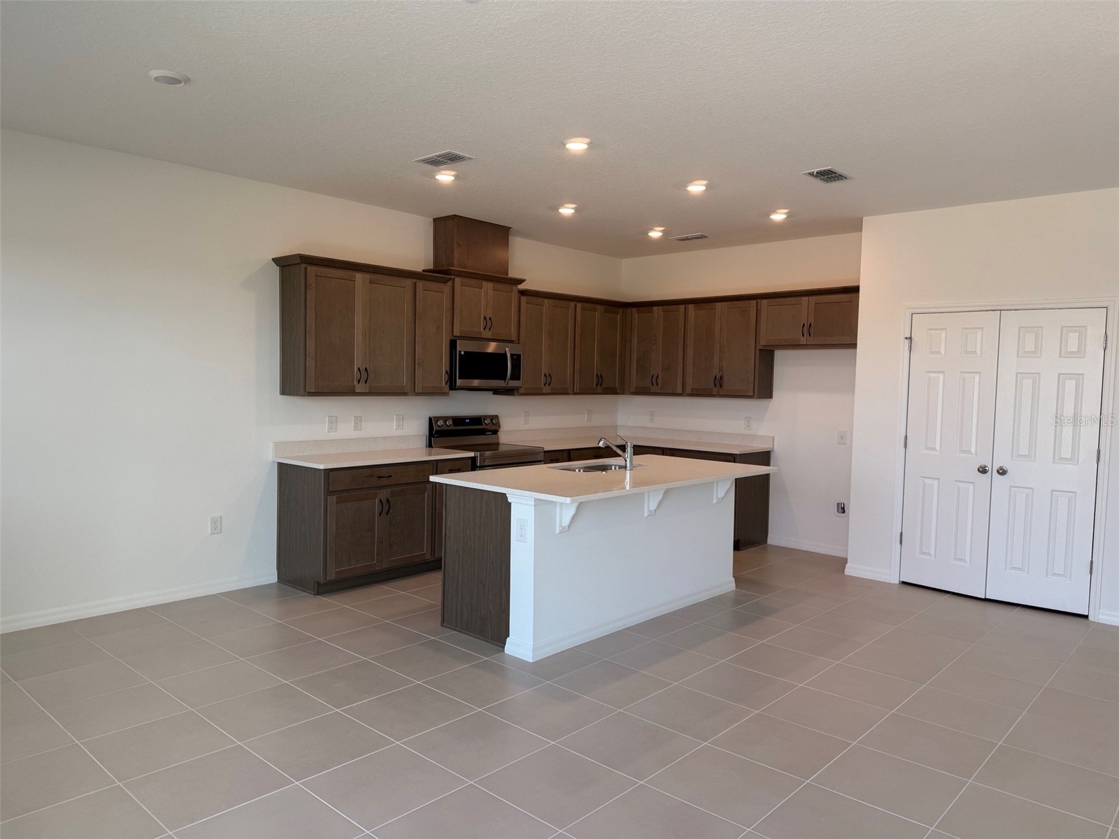 333 Marion Loop Haines City FL 33844 O6409721 image4