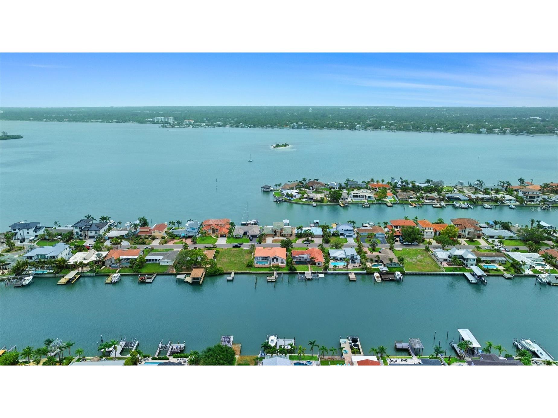 333 Midway Island Clearwater Beach FL 33767 TB8395574 image7