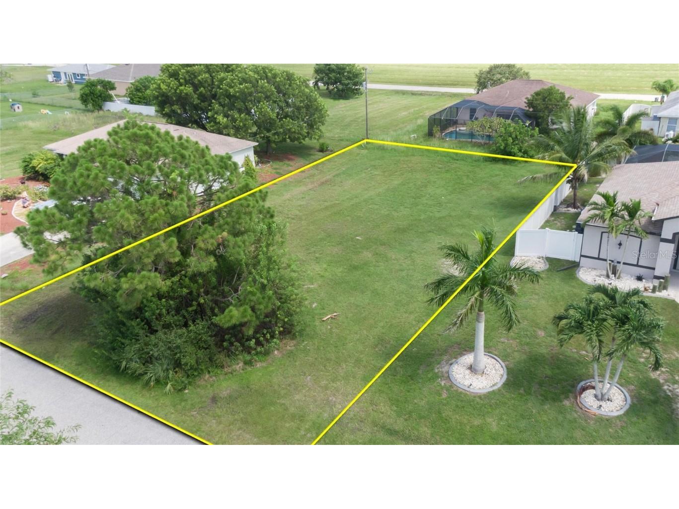 333 NE 20th Terrace Cape Coral FL 33909 T3390328 image1