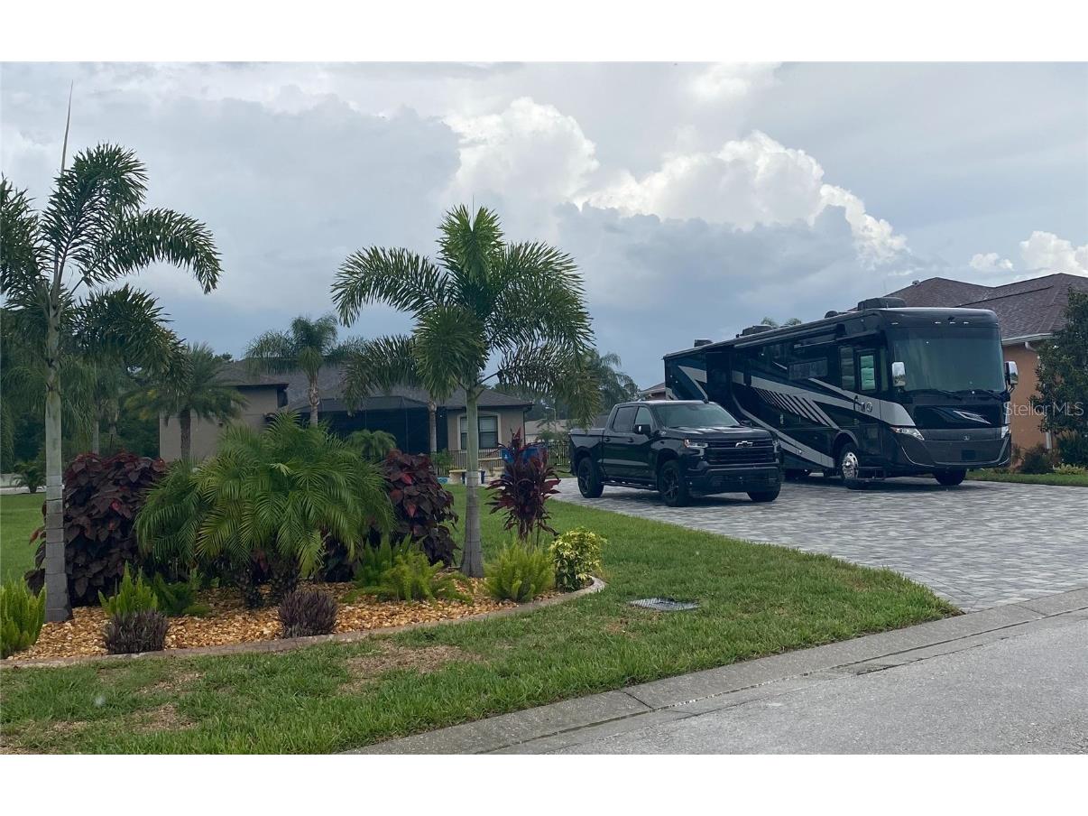 333 Nolane Lane Polk City FL 33868 L4953752 image2