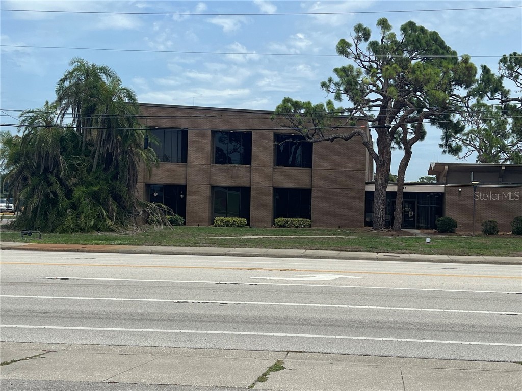 333 S Indiana Avenue Englewood FL 34223 J962994 image1