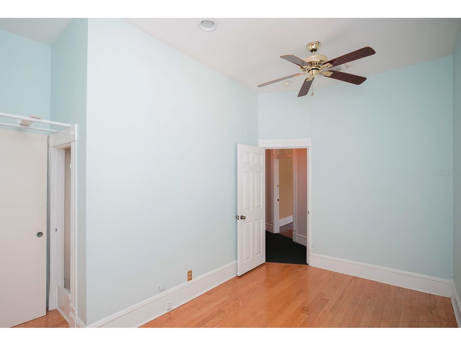333 S Plant Avenue Tampa FL 33606 TB8466133 image49