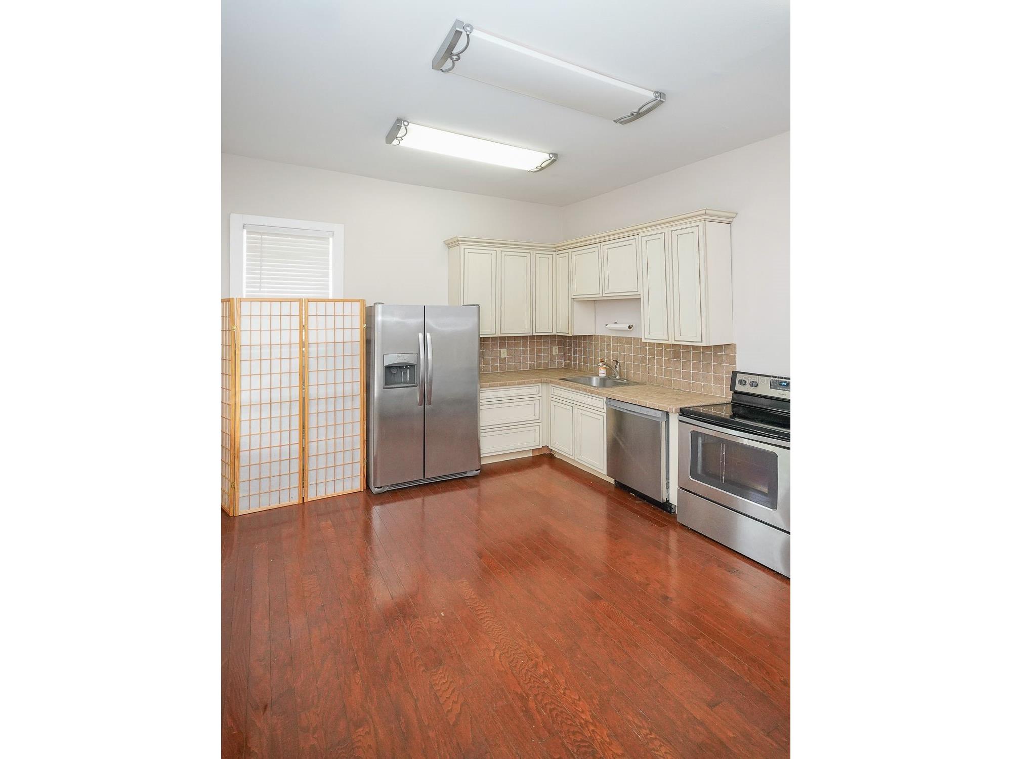 333 S Plant Avenue Tampa FL 33606 TB8518650 image50