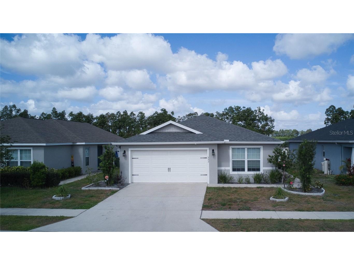 333 St Georges Circle Eagle Lake FL 33839 P4925183 image1