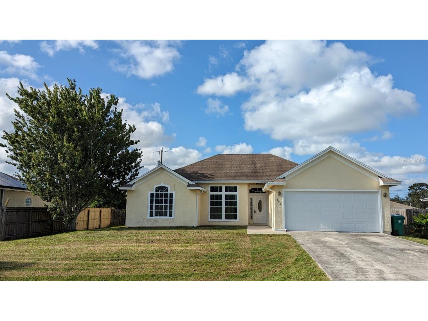 333 SW Dwight Avenue Port Saint Lucie FL 34983 V4931909 image1
